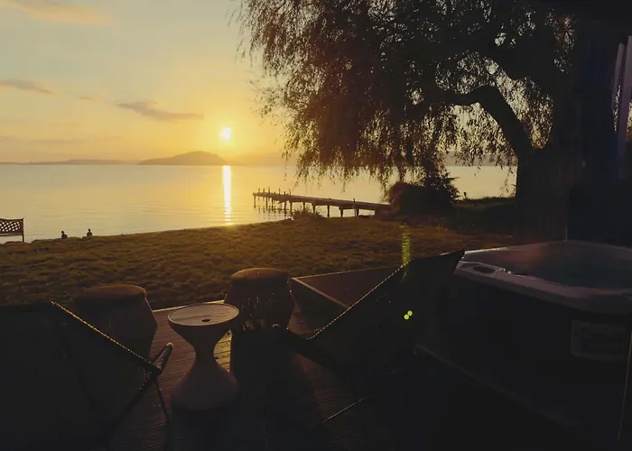 Stillwater - Lakefront Estate With Two Dwellings Pools Sups - Sleeps 16 別荘
