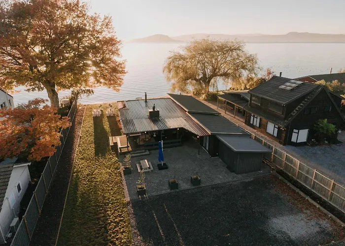 Stillwater - Lakefront Estate With Two Dwellings Pools Sups - Sleeps 16 Hébergement de vacances Rotorua